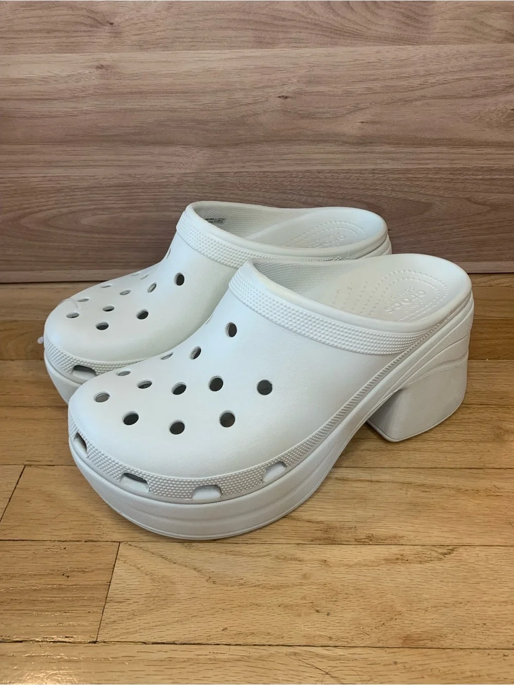 CROCS Siren Platform Clogs - Size 11